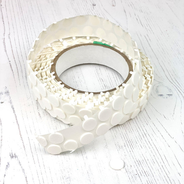ScrappyTac Adhesive - Easy Tab Foam Dots Roll
