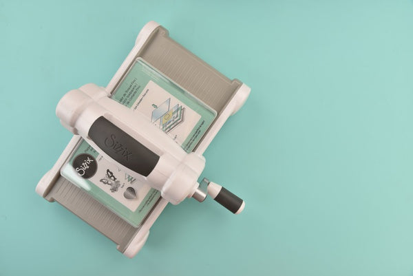 Sizzix - Big Shot Machine - White and Grey